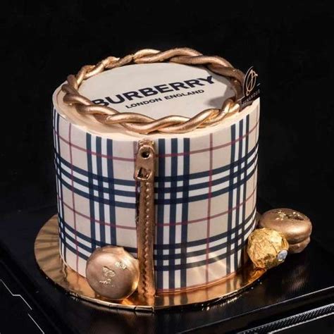 10 Burberry Party ideas .